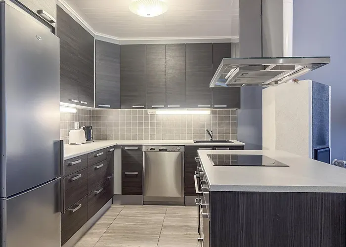 アパート Kotomaenty 2, Luonnonrauhaa Rukalla - Sauna, Wifi, Sisaeltaeae Siivouksen クーサモ